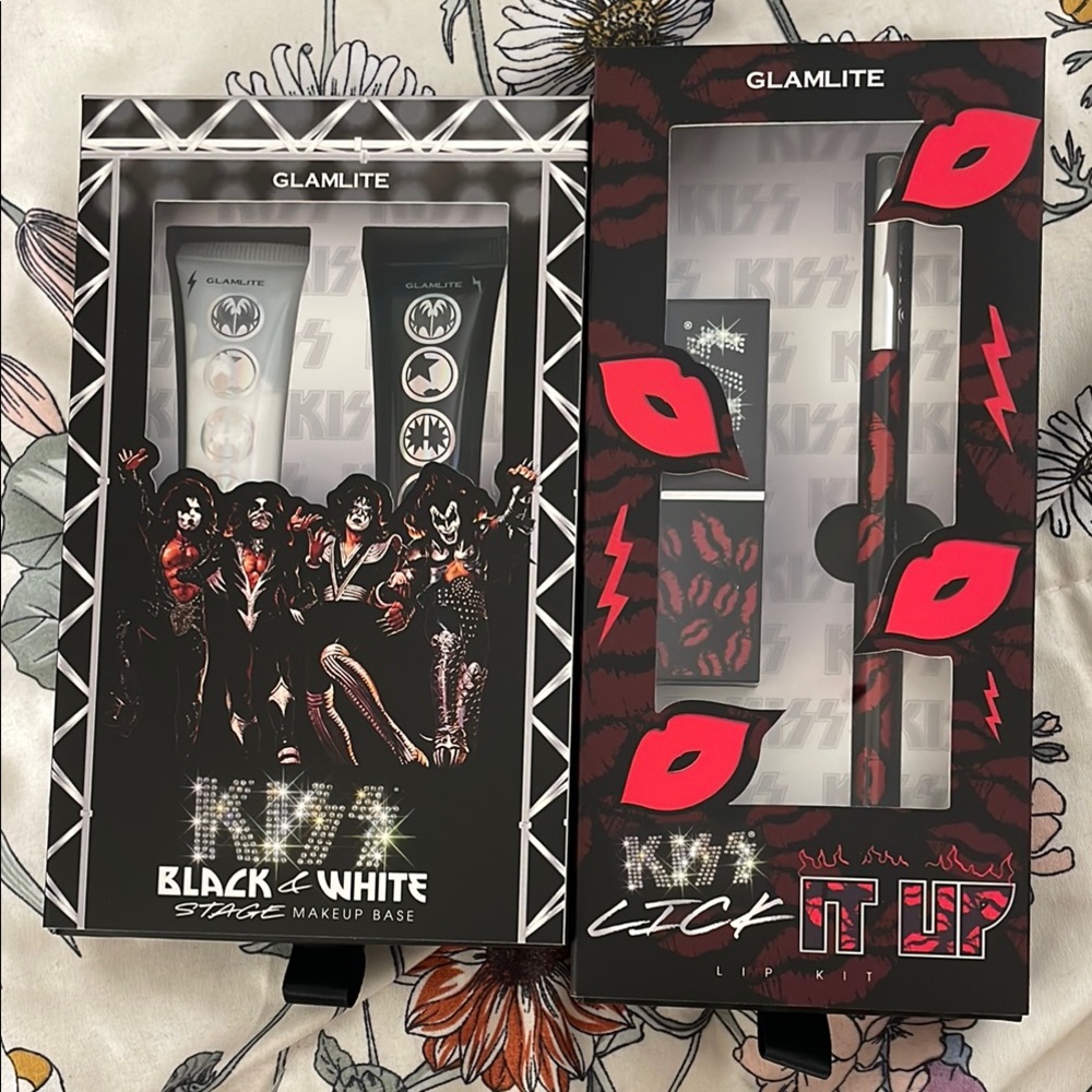 Glamlite KISS Makeup Set